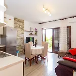 Iva Brstilo Apartman Omiš