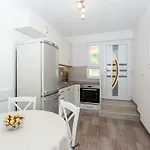 Iva Brstilo Apartman Omiš