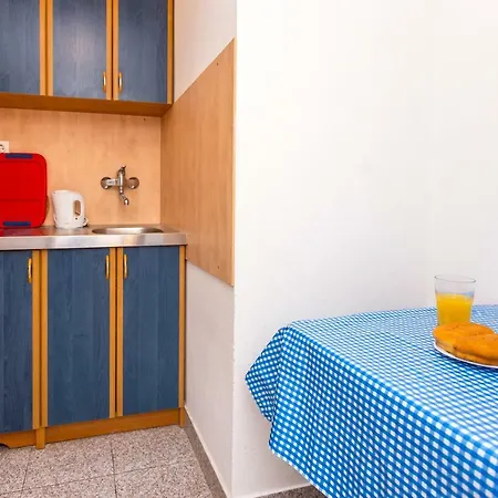 Iva Brstilo Apartament Omiš