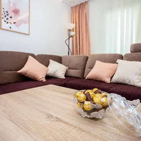 Apartamento Iva Brstilo